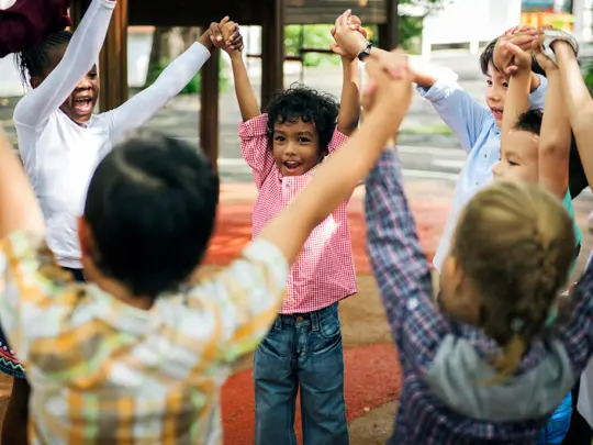 happy-kids-playing-in-circle.jpg
